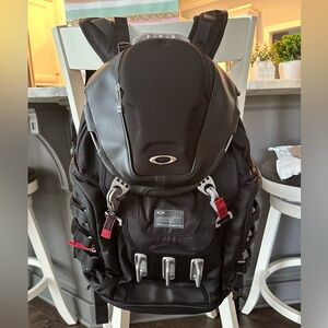 NWT Oakley Kitchen Sink Backpack